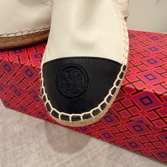 Espadrille Shoes - Picture 3 of 3